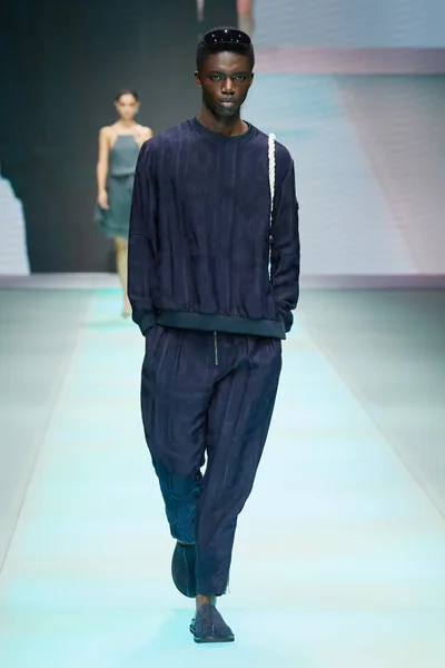 Look 7